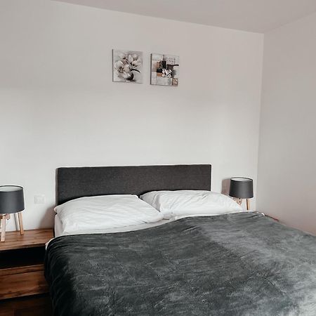 Sokolska Lägenhet Prag Exteriör bild