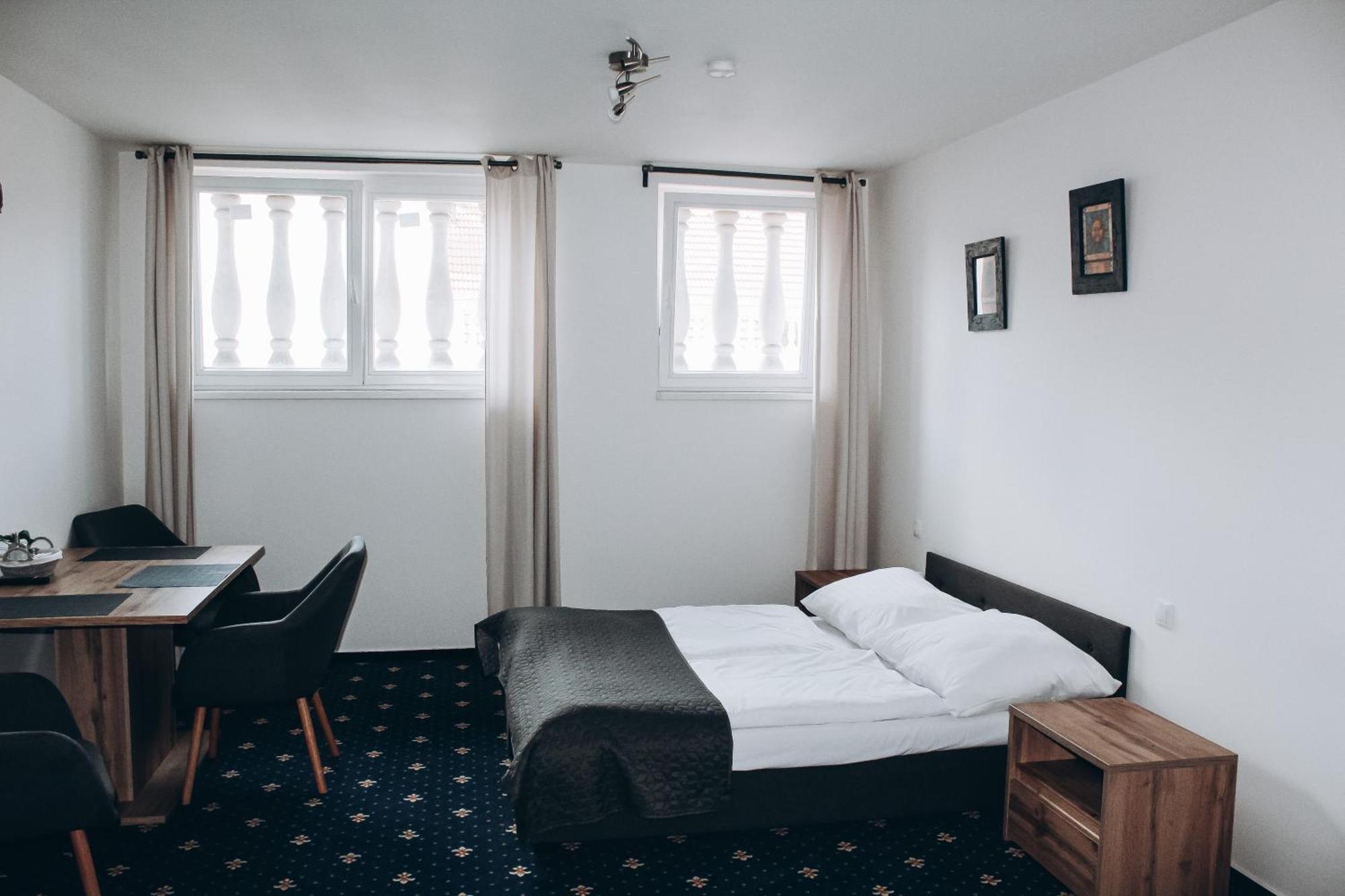 Sokolska Lägenhet Prag Exteriör bild
